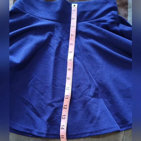3 smooth waisted short pleated skater skirts (no shorts underneath) never worn - Picture 7 of 8